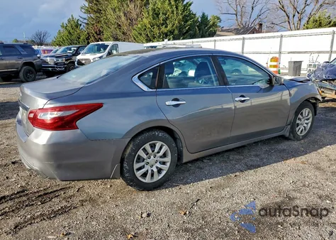 2018 Nissan Altima 2.5 z USA, uszkodzony, nr VIN 1N4AL3AP8JC218282